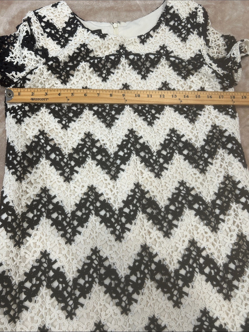 Talbots Chevron Crochet Lace Sheath Dress womens  6 Black White Cocktail Career - Picture 10 of 16